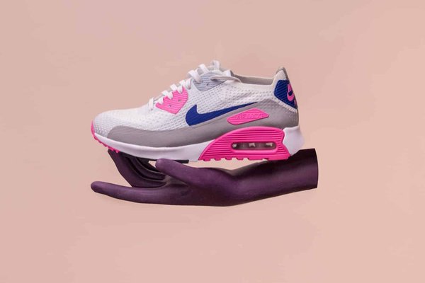 How to pair tights with different types of shoes